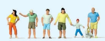 (HO)夏服の通行人