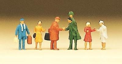 (Nゲージ)挨拶する人々