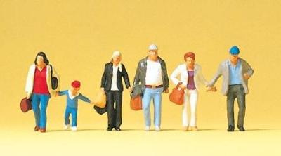 (Nゲージ)歩いている旅行者