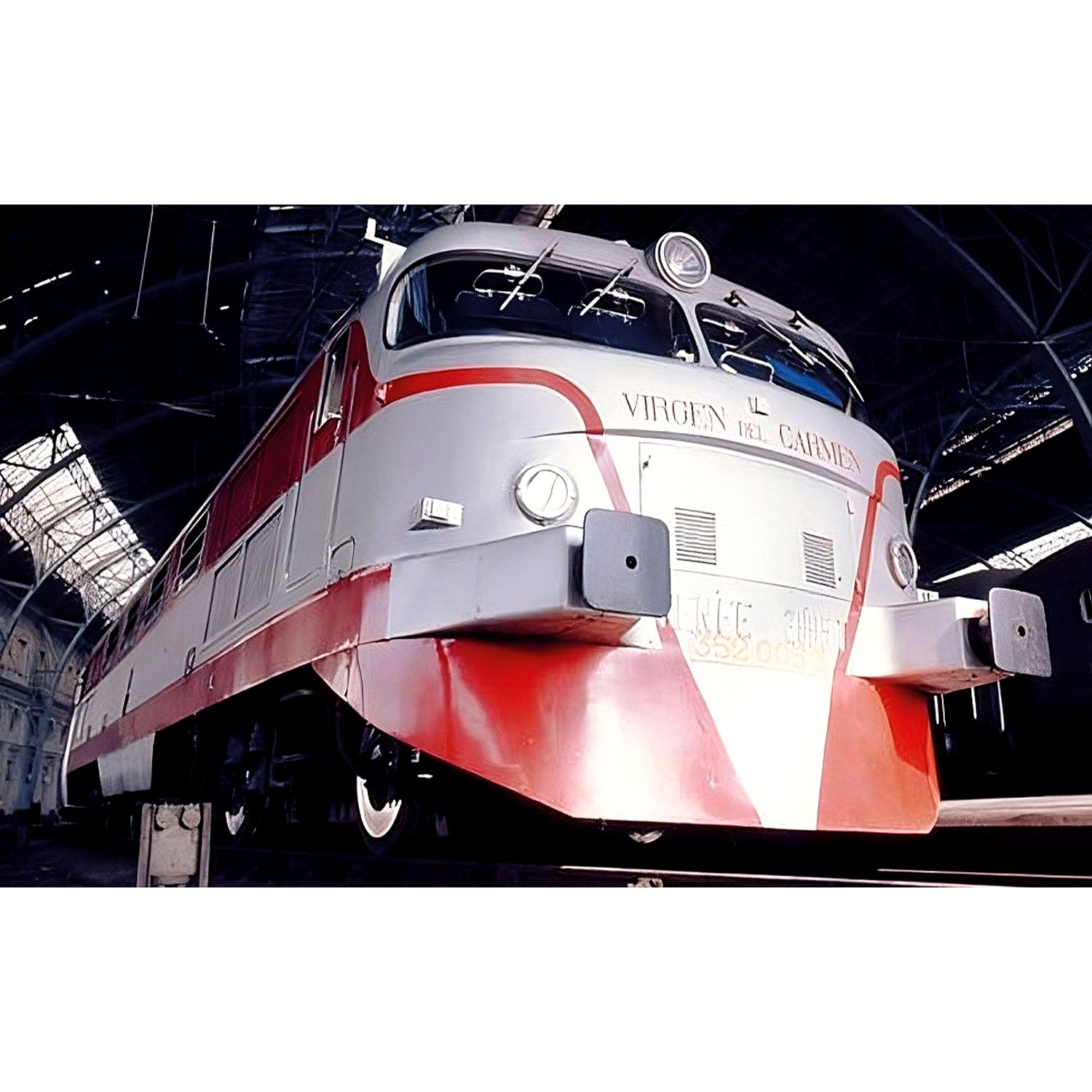 【仮予約】 DL 2005T Virgen del Carmen シルバー/レッド RENFE Ep3 DCC Sound