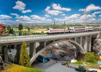 コンクリートアーチ橋 複線 1015x137x217mm