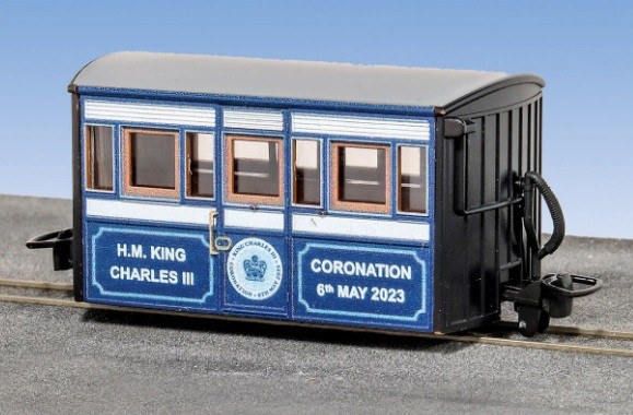 GR909 (N) バグボックス1等客車-国王チャールズ3世戴冠式記念塗装-