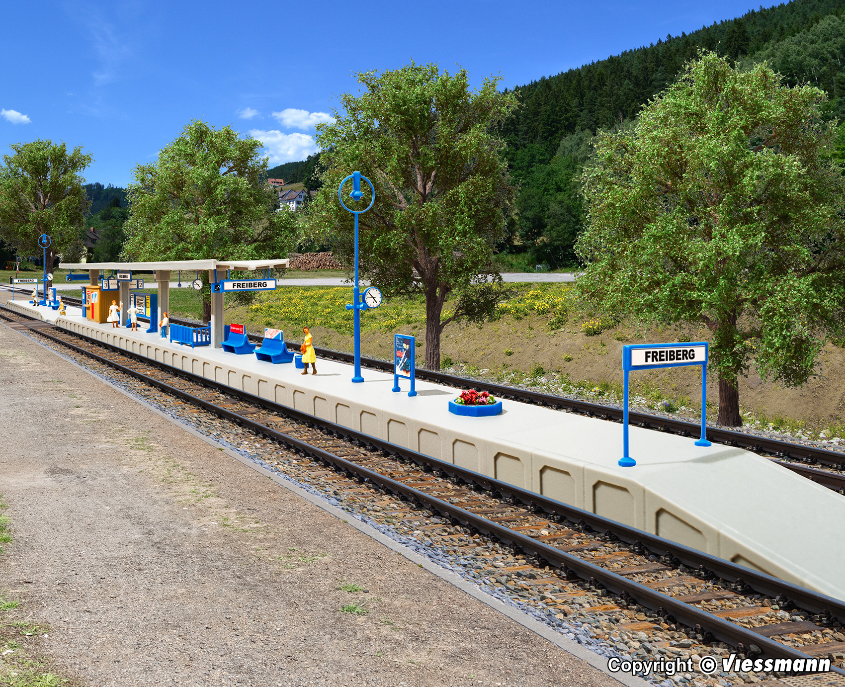 （N）プラットホーム Freiberg