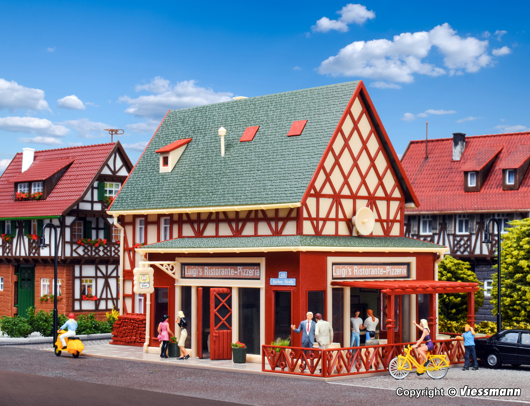 ピザレストランとパーゴラ